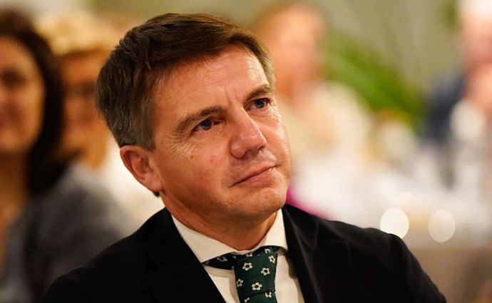 José Luis Álvarez Almeida, elegido presidente de Hostelería de España 