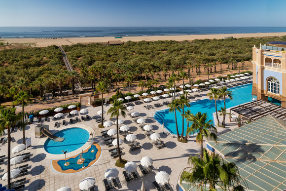 Meliá Isla Canela potencia su oferta para familias y parejas adultas