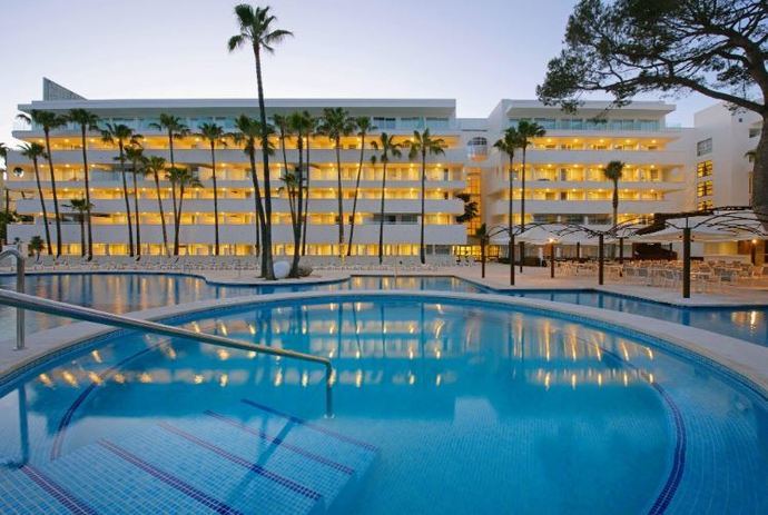 Abre en Mallorca el primer hotel 100% eléctrico de Iberostar