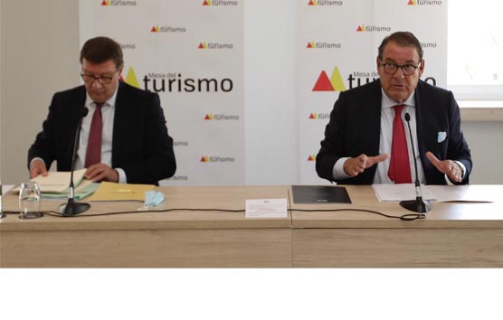 La Mesa del Turismo propone reducir el IVA al 7% para todos los subsectores