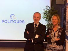 El director general de Politours, Carlos Ruiz, junto con la directora comercial, Nuria Rodríguez. 