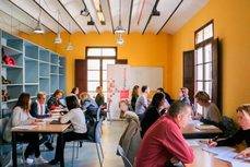 Algunas de las entrevistas de trabajo para el Palacio de Congresos y el hotel.