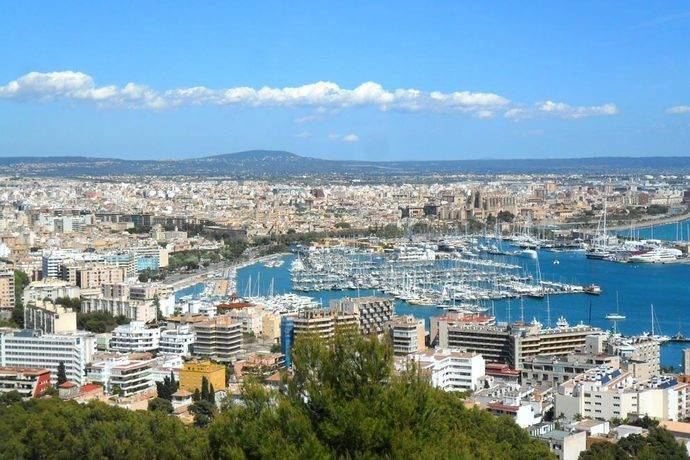 Los nacionales apuestan por España en la segunda quincena del mes