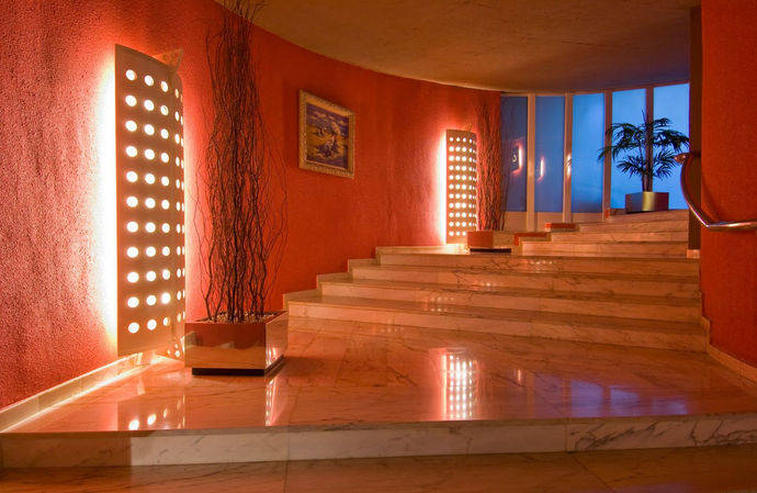 Sallés Hotels colabora con la AECC en Girona
