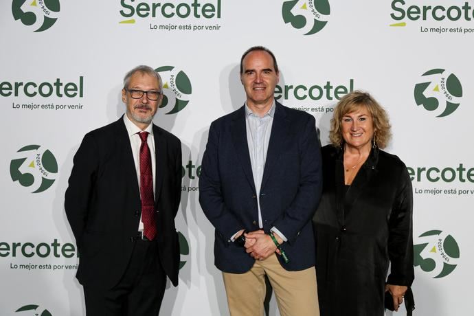 La cadena Sercotel celebra su 30 aniversario en el parque del Tibidabo