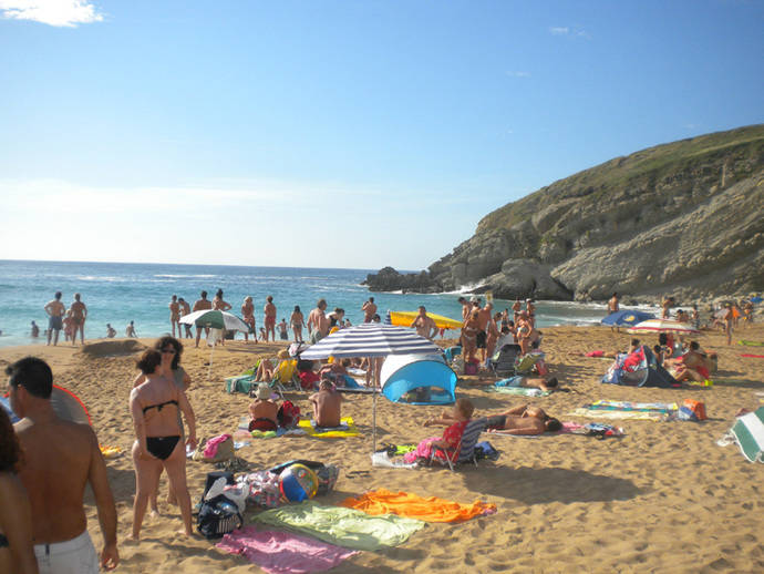 Destinos de costa para los españoles e islas para el turista internacional