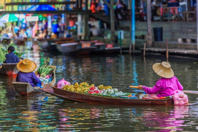 Mercado flotante en Bangkok.