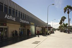 Ashotel lamenta el cierre de las bases de Norwegian