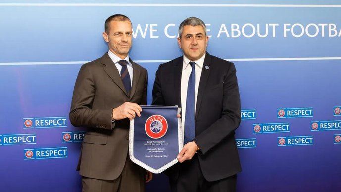 La OMT y la UEFA anuncian una alianza para promover el Turismo deportivo