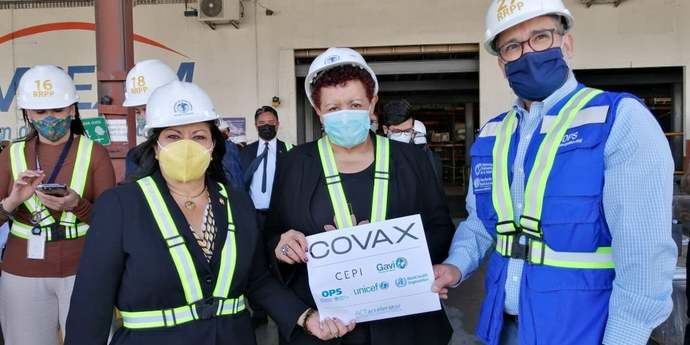 Guatemala incluye a trabajadores de turismo en grupos prioritarios de vacunación