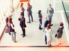 El viajero de negocios, que está satisfecho por sus desplazamientos laborales, quiere compatibilizarlos con su disfrute personal.
